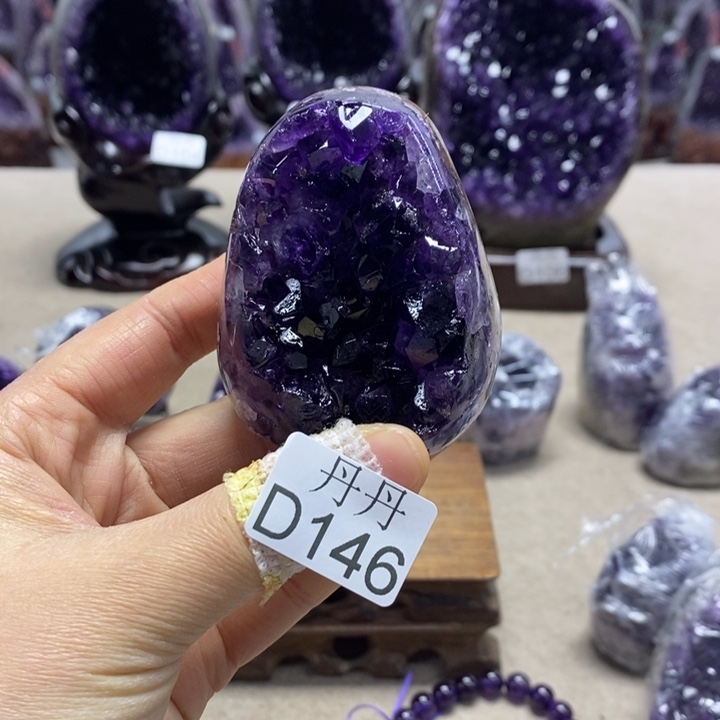 紫晶大型摆件（非配饰）未镶嵌