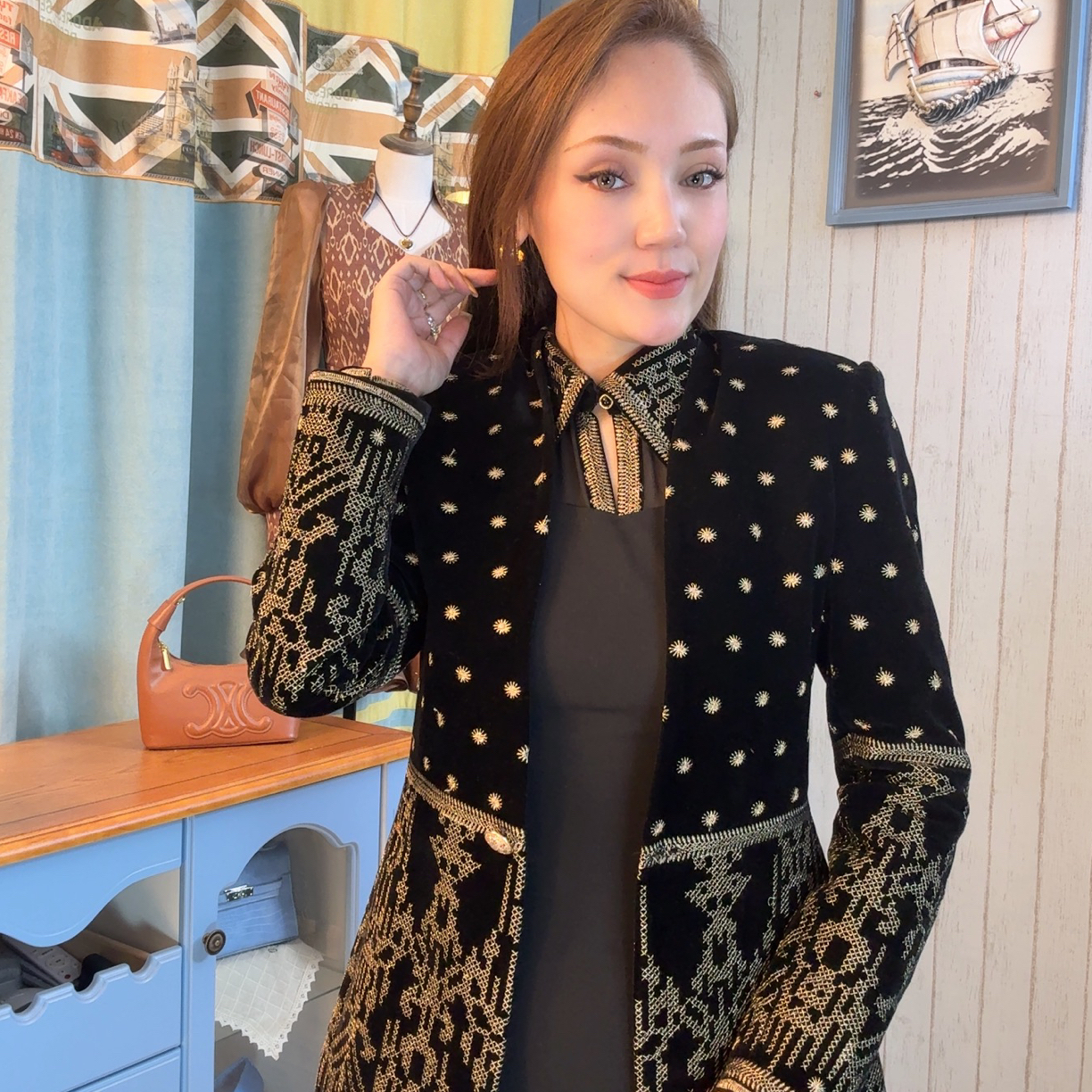 [外套Atlas] 刺绣裙子瘦身气质优雅时尚大方款式