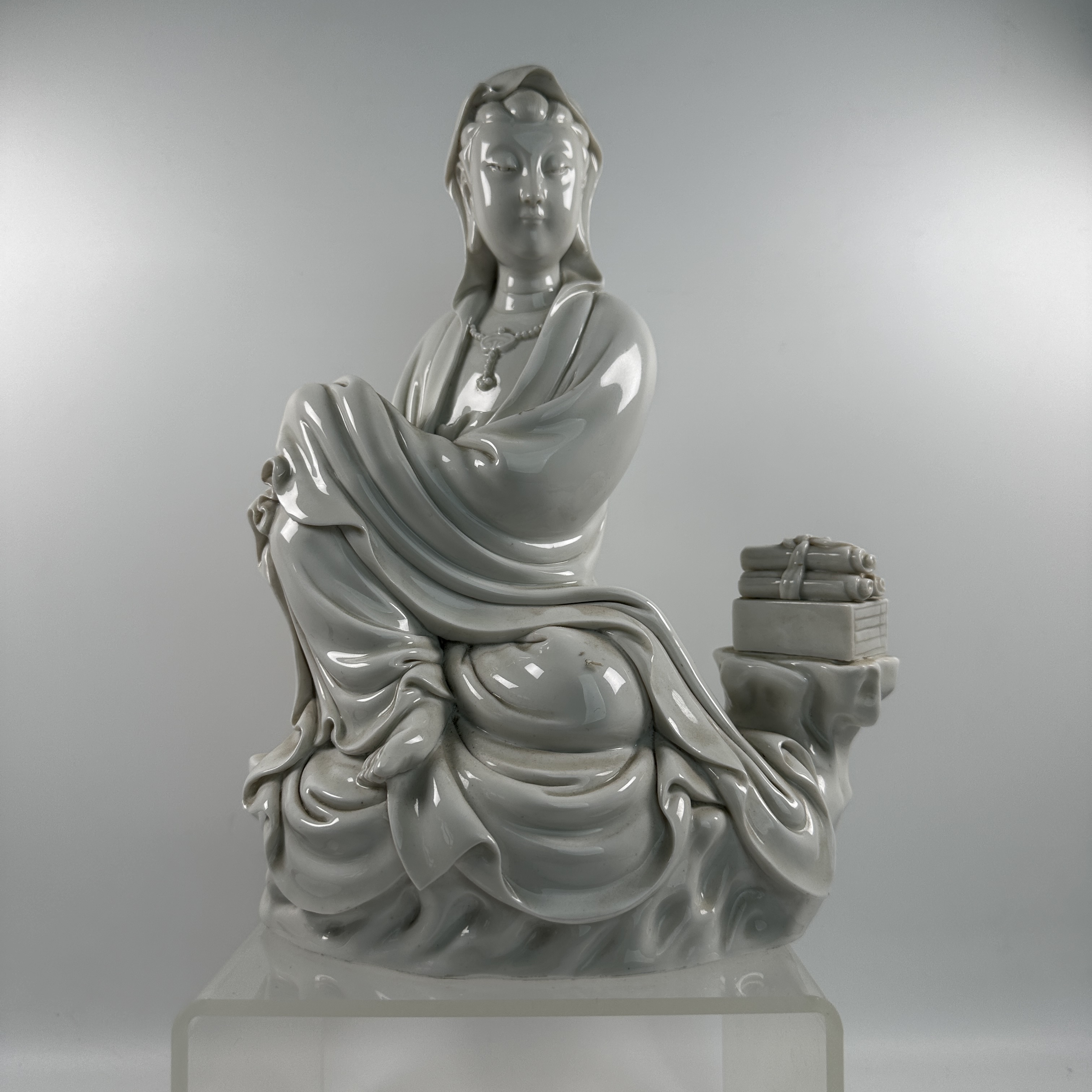 创汇德化自在观音坐像