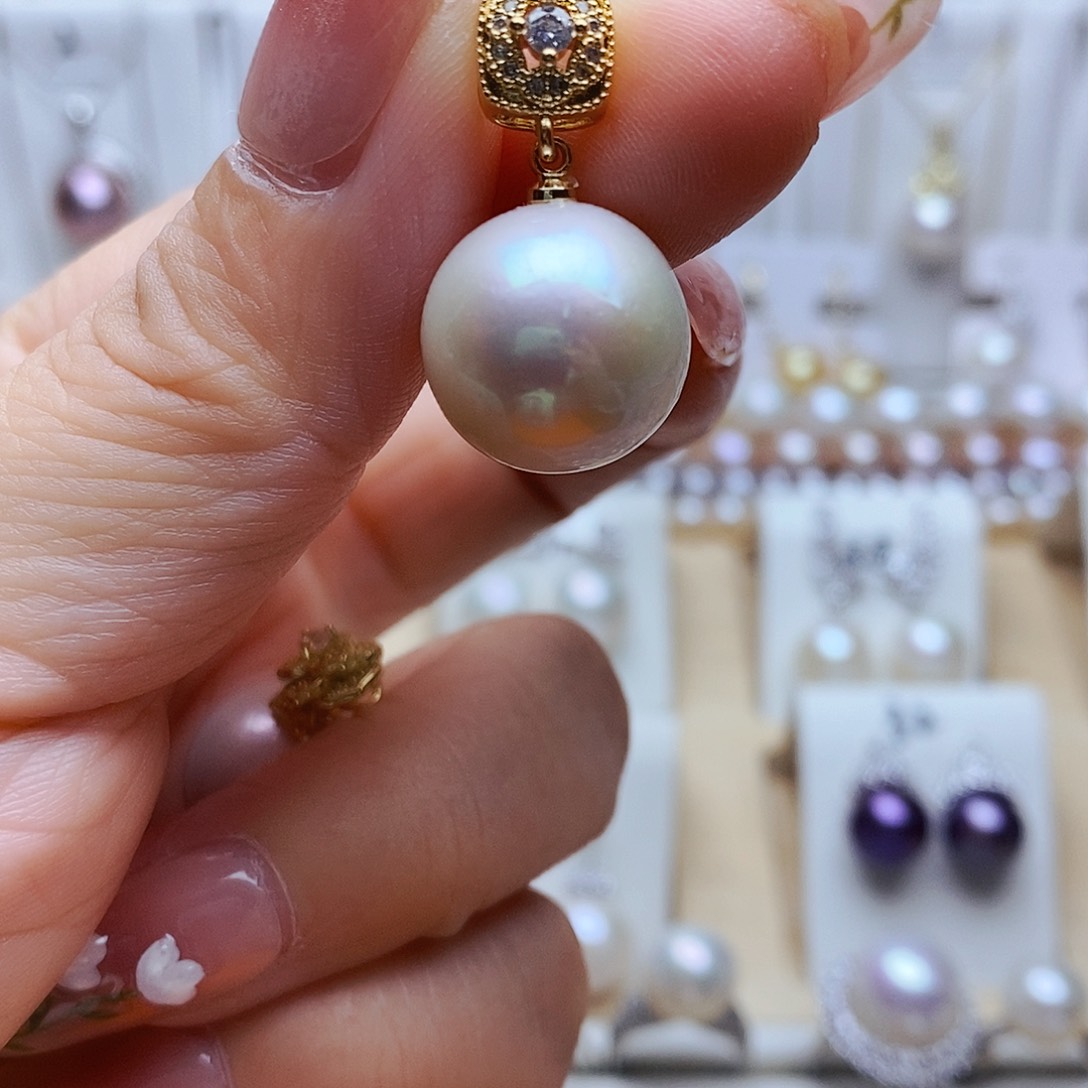 淡水珍珠吊坠(赠链)合金