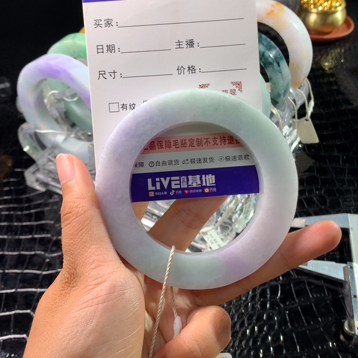 ****下定制翡翠未镶嵌手镯