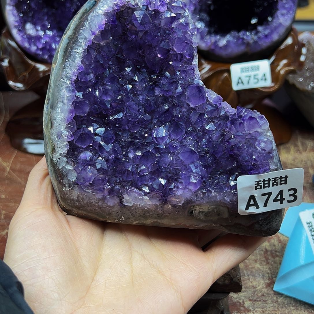 晶体大型摆件未镶嵌