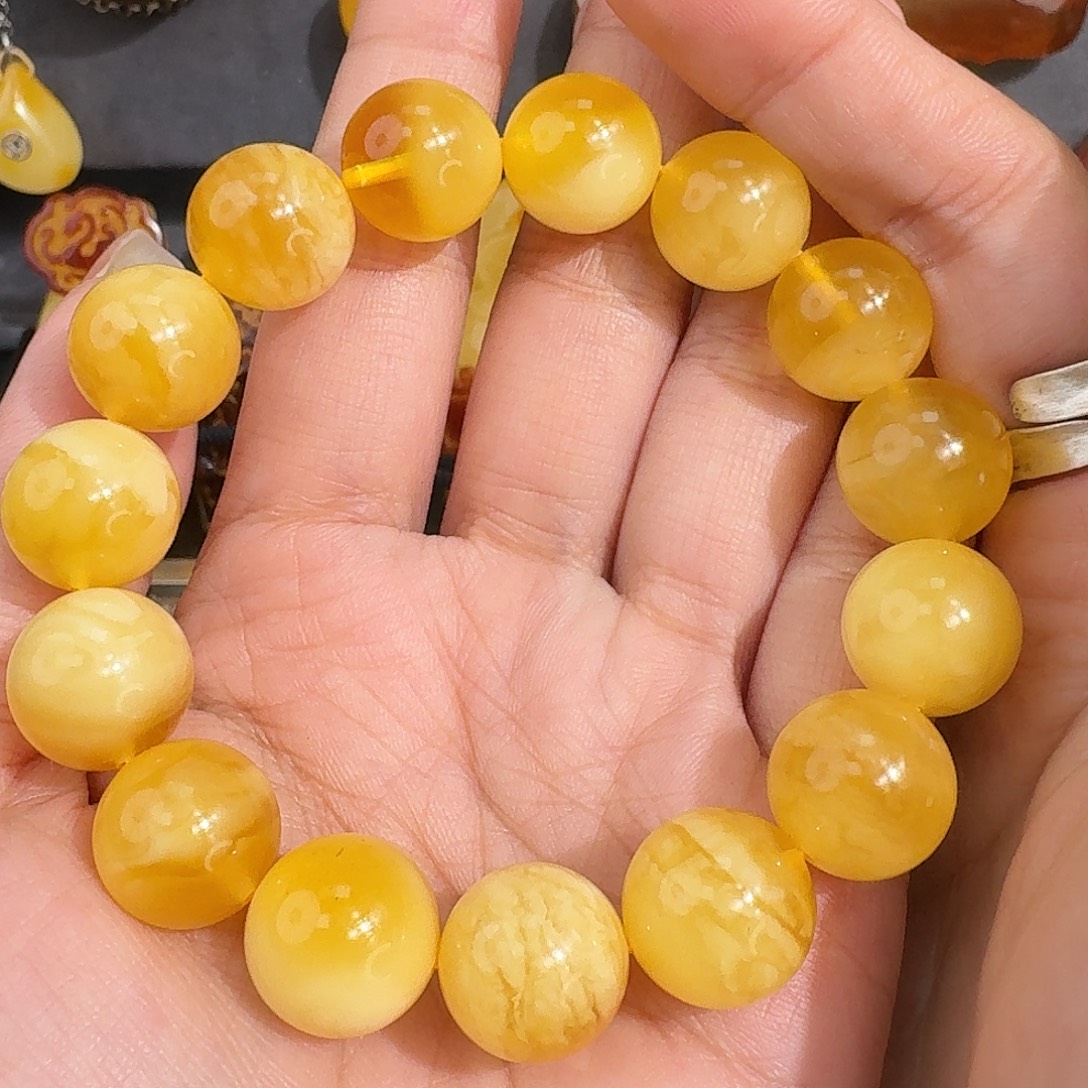 青***子琥珀未镶嵌裸石我