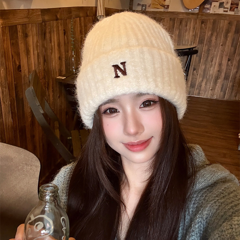 新款韩范简约冬毛线帽时尚字母N护耳帽女保暖加厚卷边针织帽