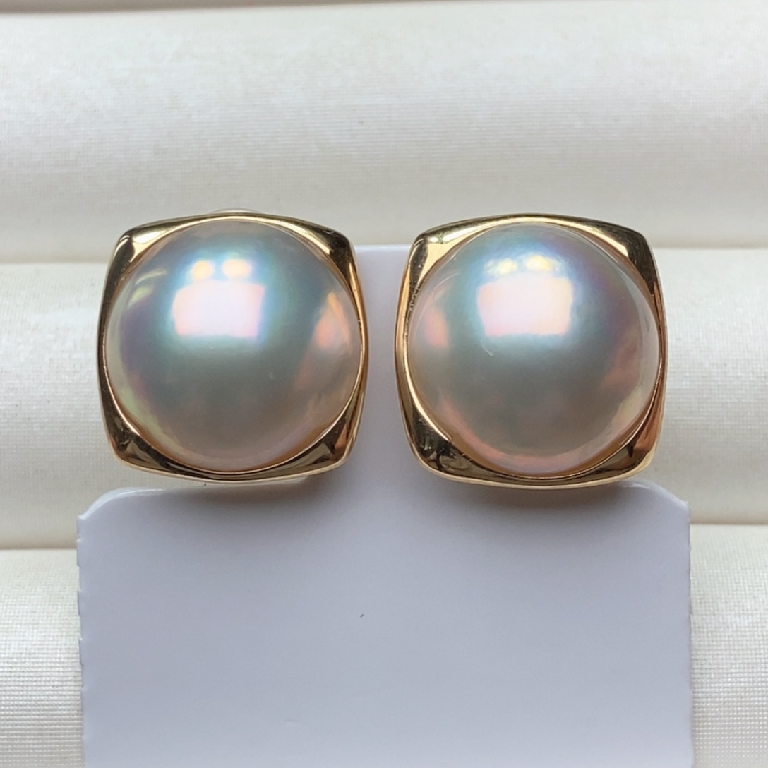 静***）耳饰18K金镶嵌拼合珍珠（马贝珠）