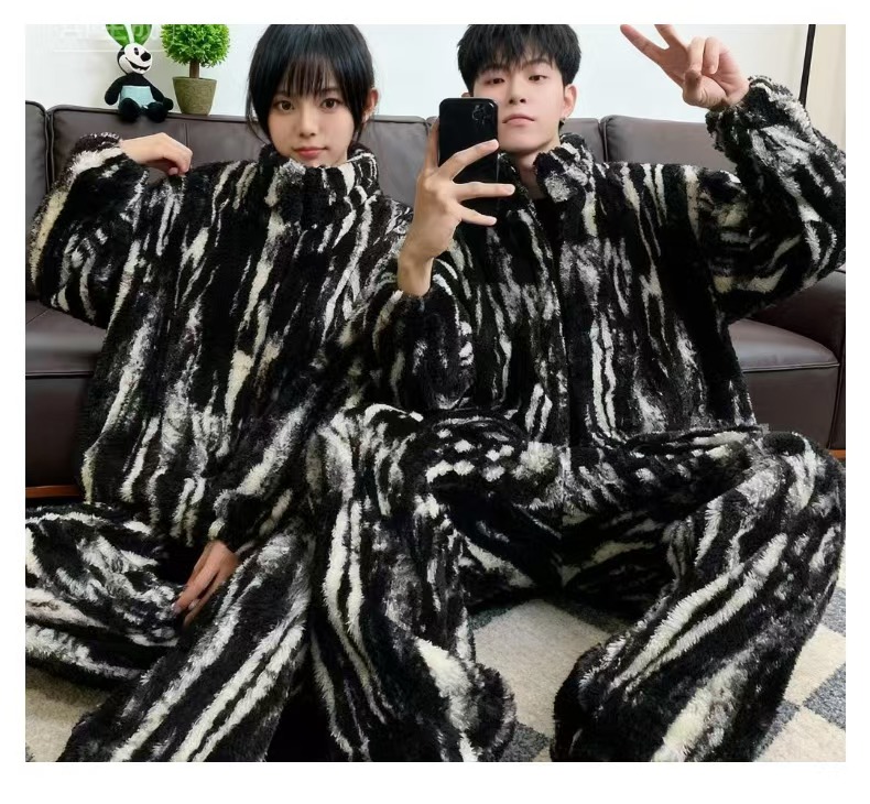 2025新款高领拉链款可爱甜美北极绒加绒加厚套装家居服