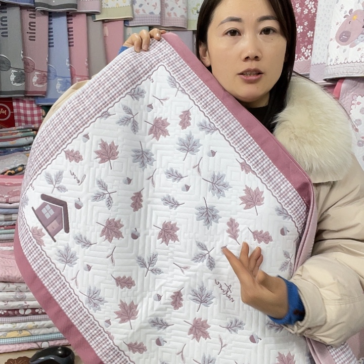 棉特价促销酒红色枫叶