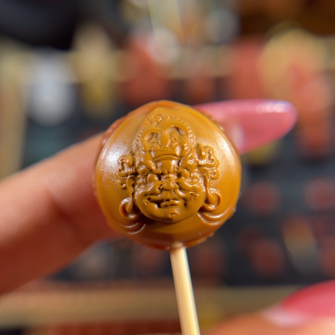 玛瑙/玉髓盐源黄财神17.3未镶嵌