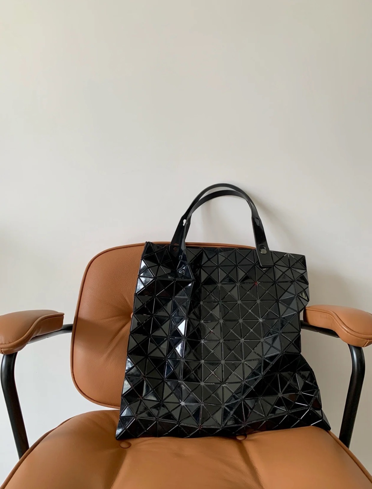95新 Issey Miyake/三宅一生 CS5935 三宅一生 黑色tote-川