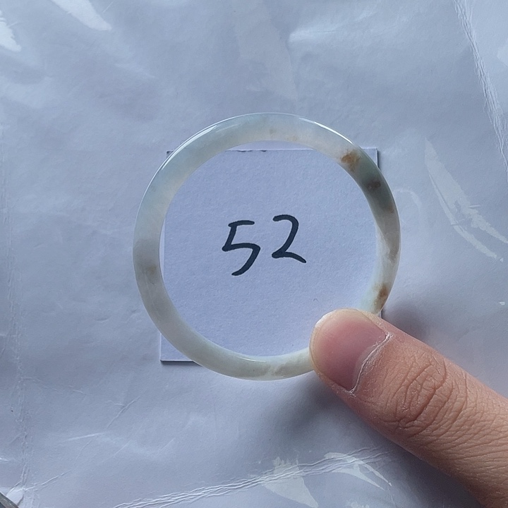 翡翠手镯未镶嵌天然翡翠瑕疵手镯