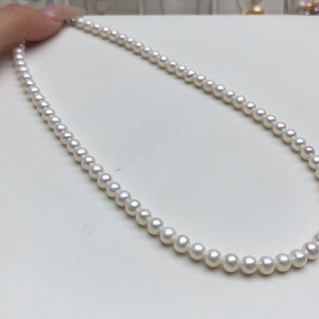 颈饰未镶嵌淡水珍珠