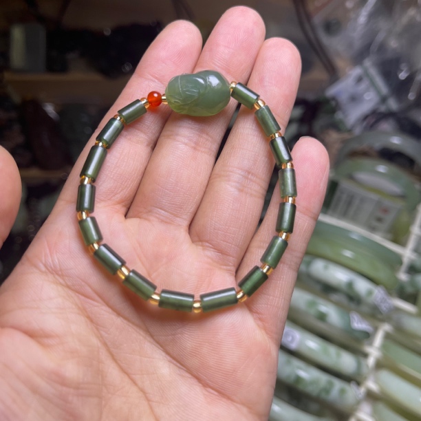 天然玉石帝绿手链多样性发货