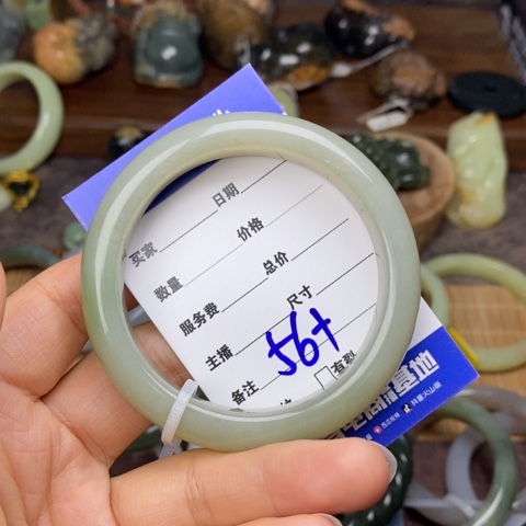 和田玉手镯未镶嵌繁**锦56