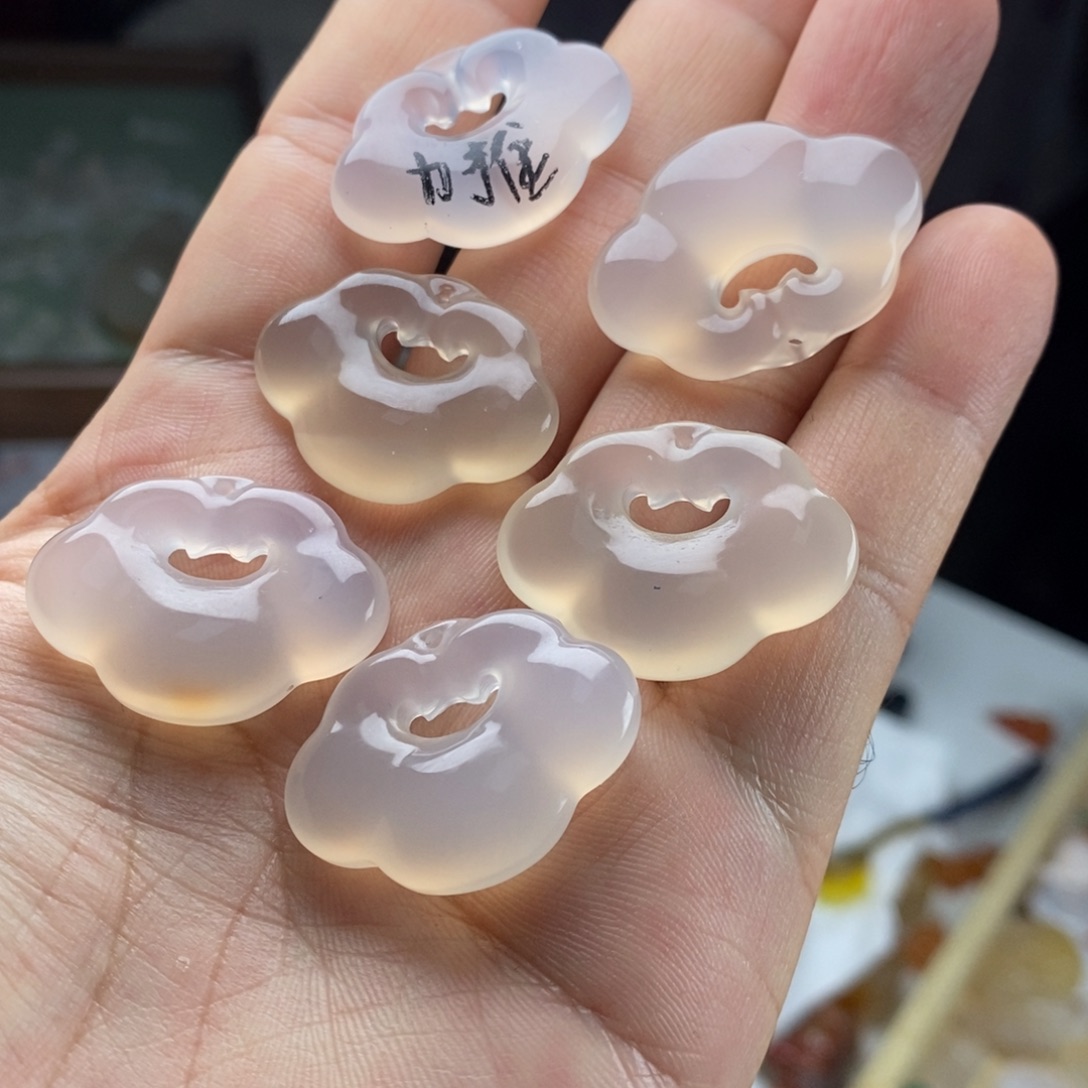 玛瑙/玉髓未镶嵌颈饰多样性发其一
