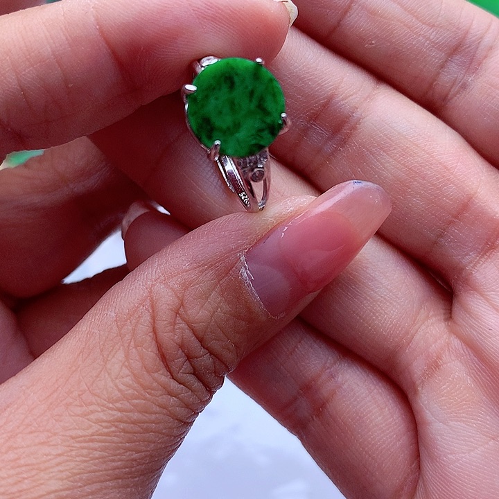 翡翠颈饰银S925镶嵌翡翠