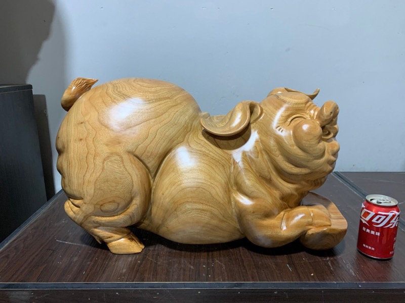 木雕工艺品香樟木，招财福猪 长62宽33高35