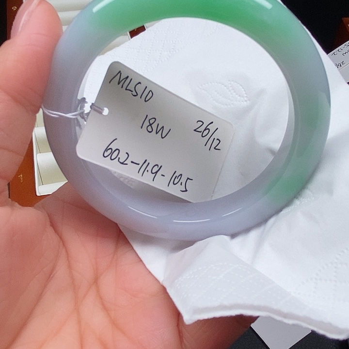 翡翠未镶嵌手镯慕石珠宝