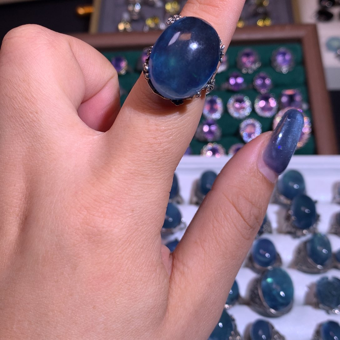 【闪购商品】水晶戒圈银S925镶嵌L***?