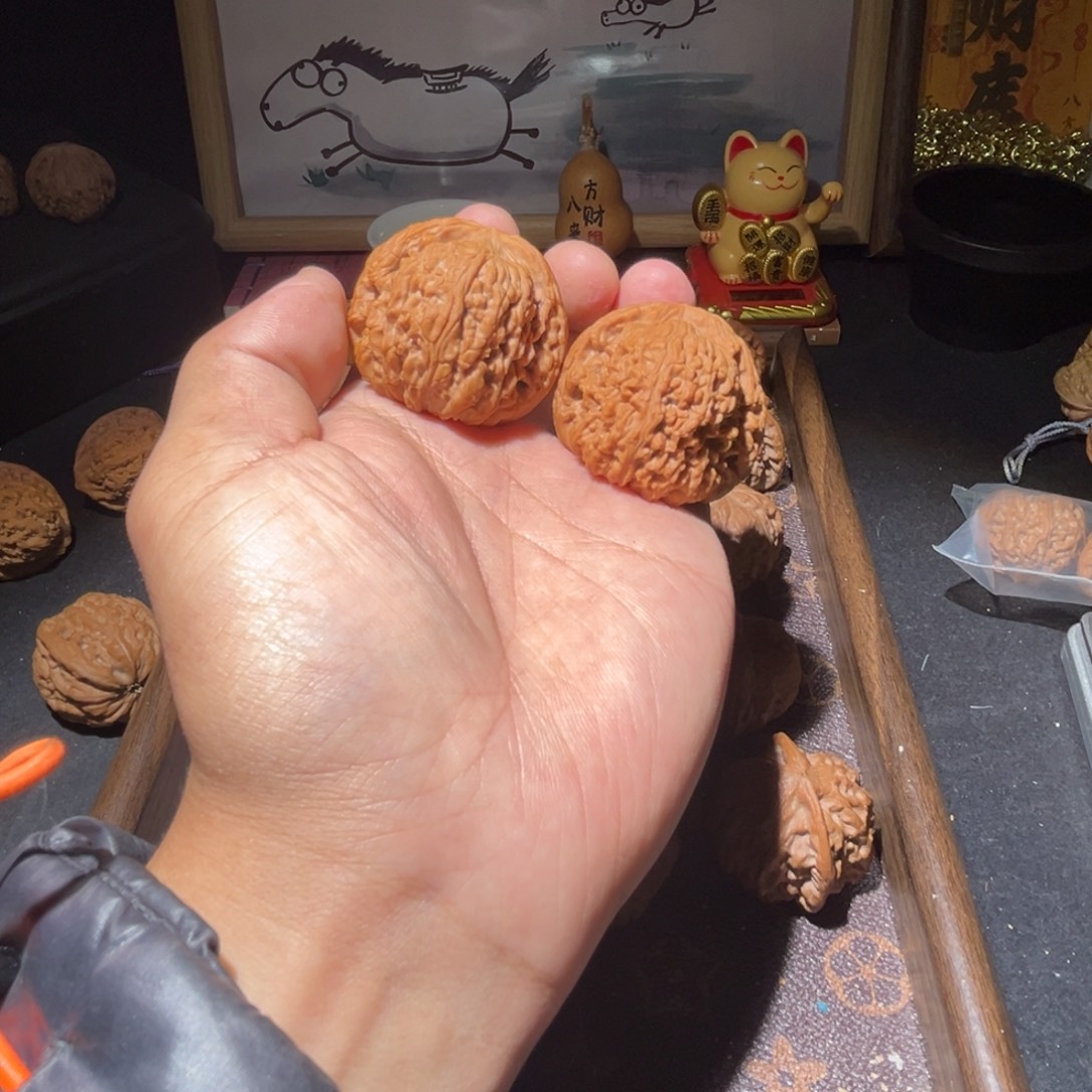 瑞麟文玩核桃南疆石 42.42.36