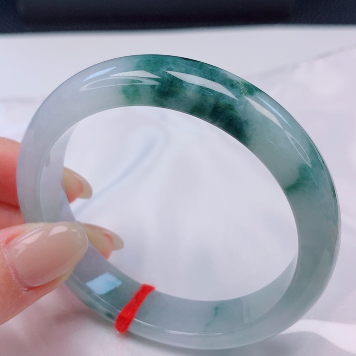 翡翠未镶嵌手镯57。58