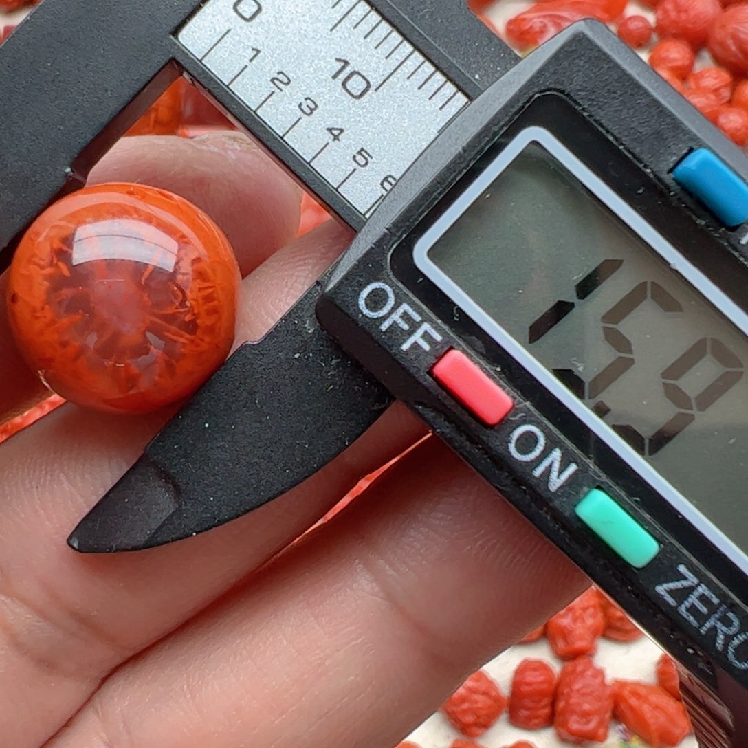 南红玛瑙配饰未镶嵌