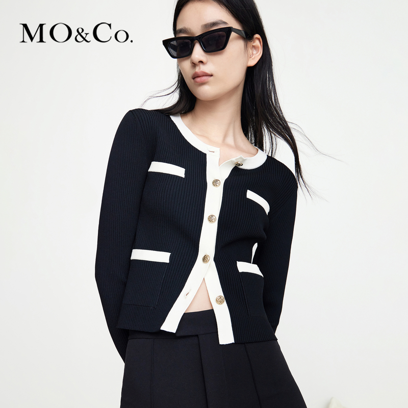 【达人专属】MOCO春季优雅金属扣撞色修身短款针织衫MBC1CART16