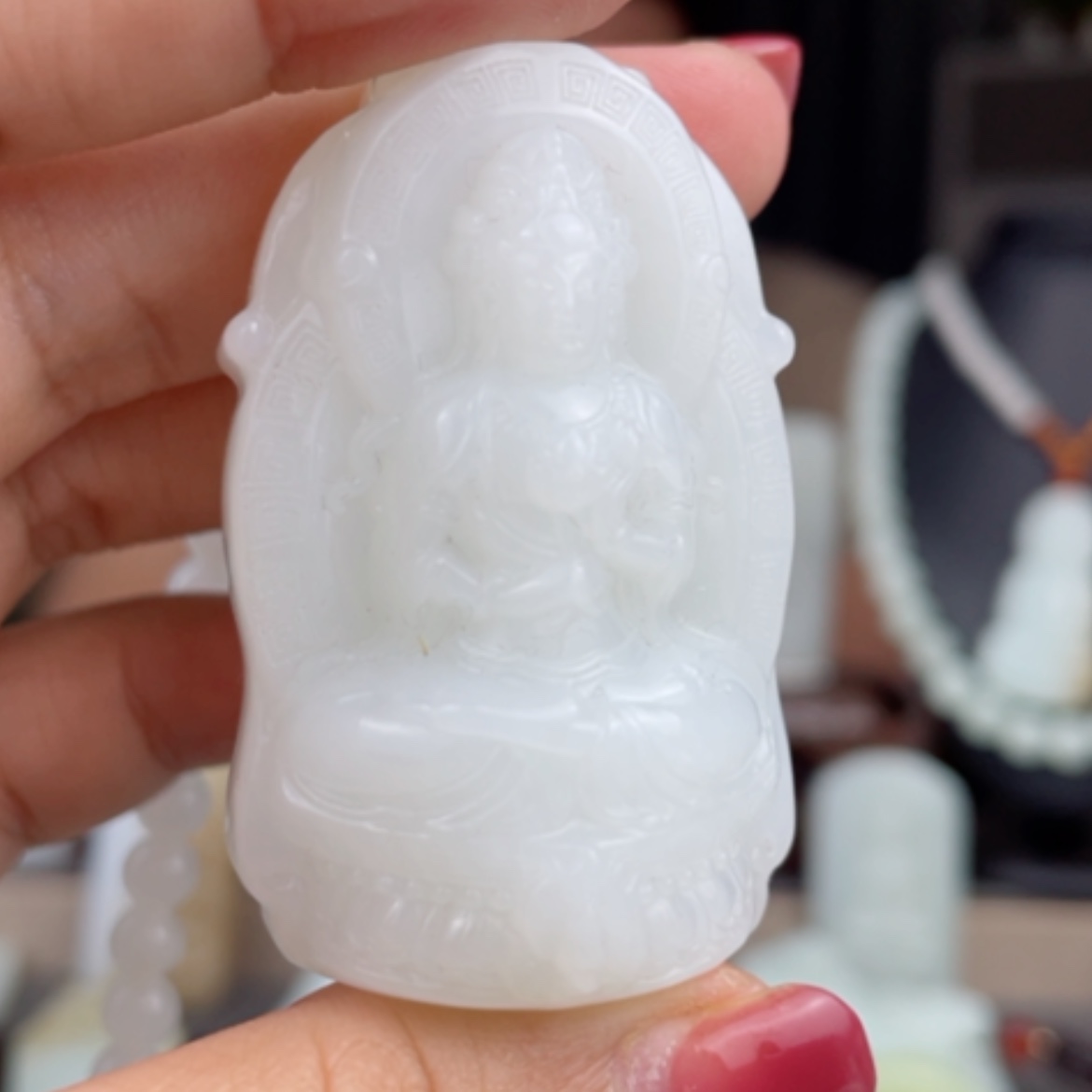 【闪购商品】颈饰未镶嵌和田玉