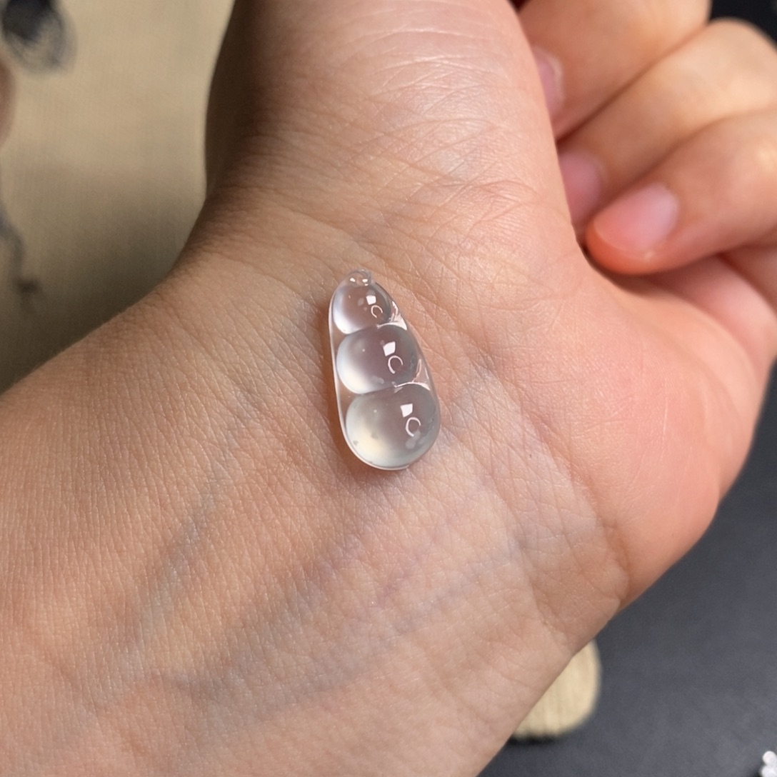 颈饰未镶嵌翡翠豆子