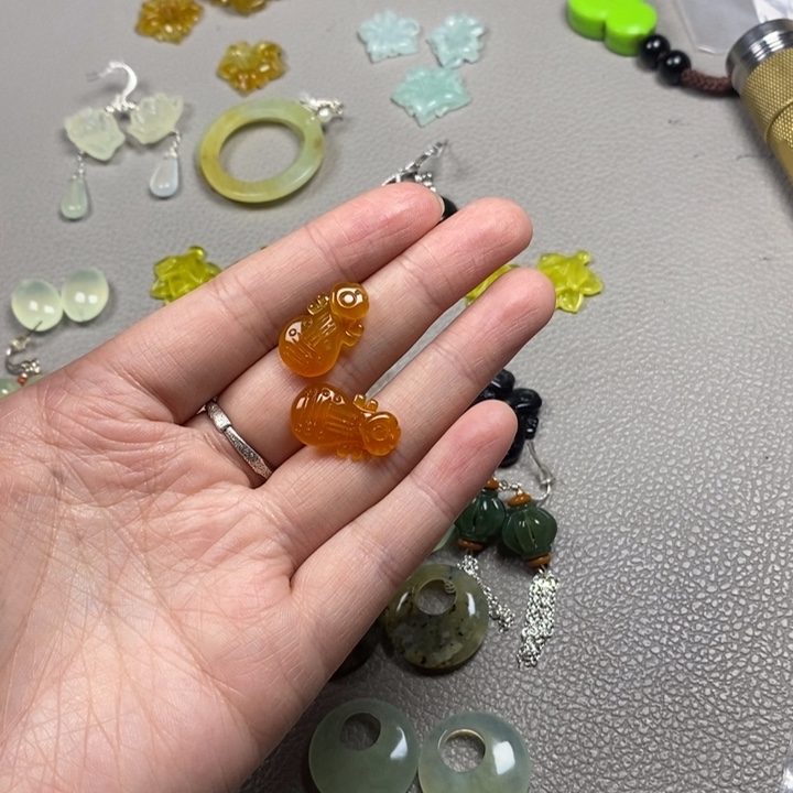 蛇纹石玉未镶嵌挂件耳饰耳环项链