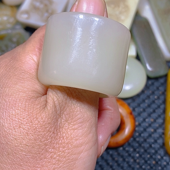 未镶嵌手链和田玉（糖玉）