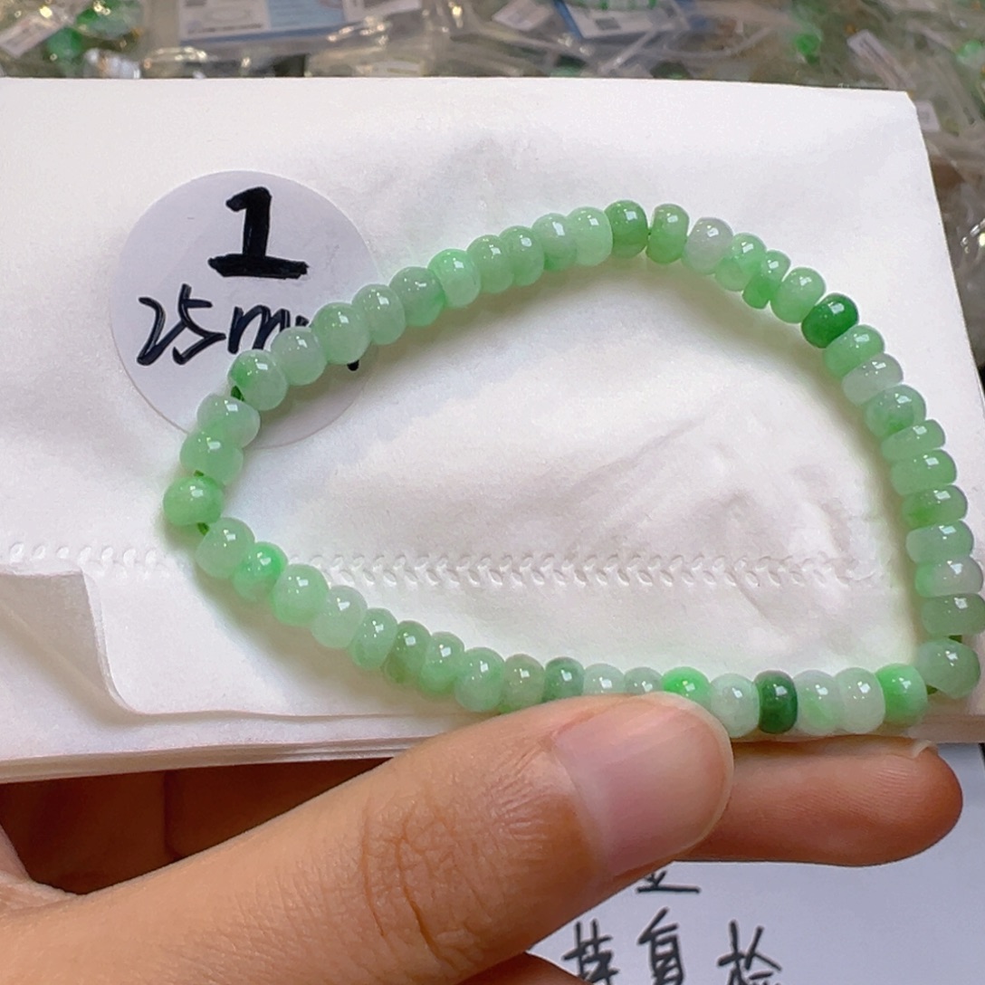 翡翠未镶嵌手链翡翠