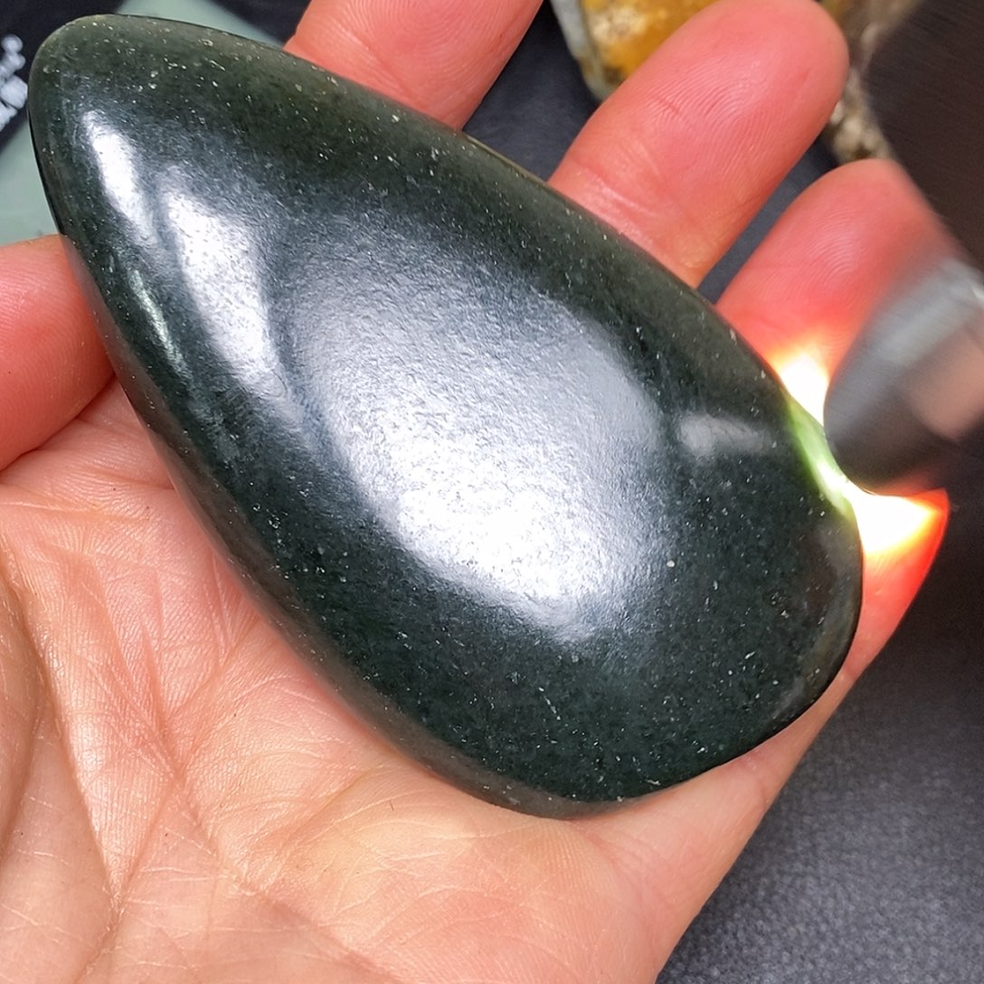 和田玉未镶嵌珠宝奇石