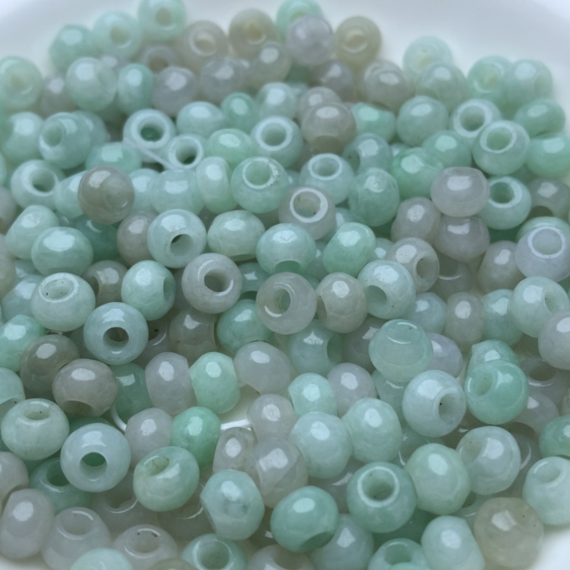 【闪购商品】翡翠手链未镶嵌卡5x6.3大孔鼓珠50颗