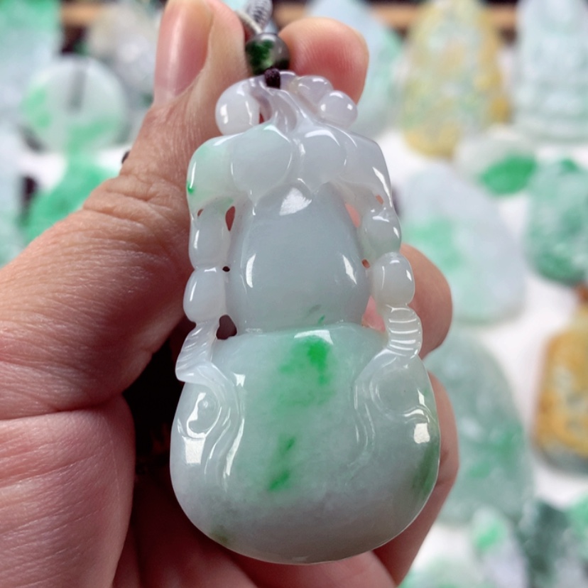 【闪购商品】翡翠吊坠(不含链)未镶嵌