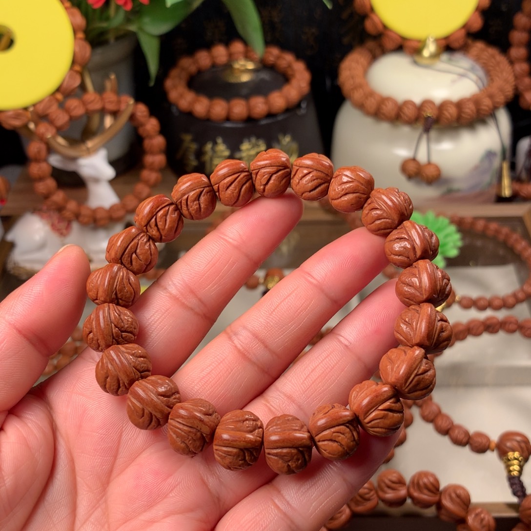 吊坠桃核玉龙脊手串13