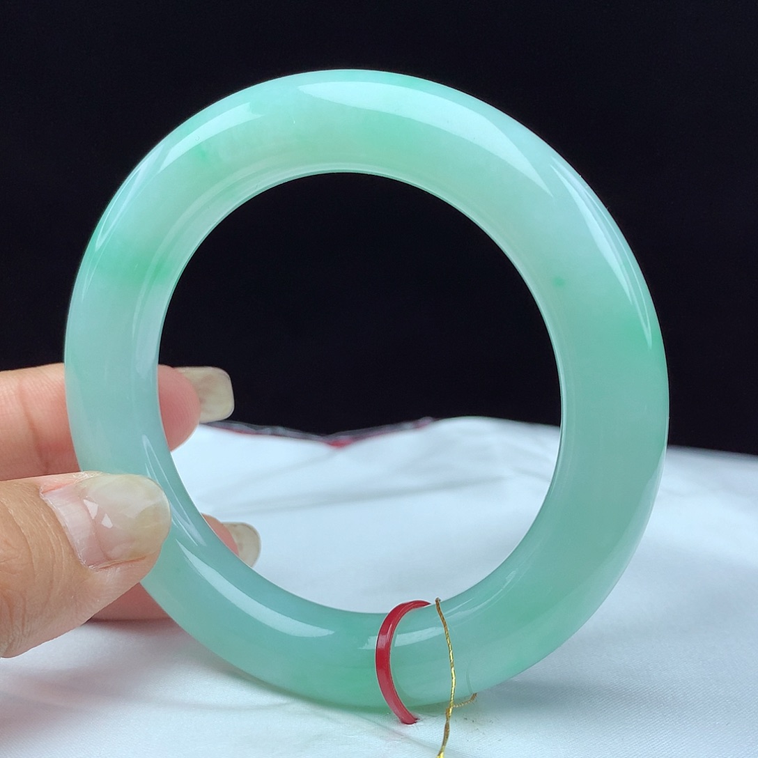 翡翠手镯未镶嵌57圈 3072