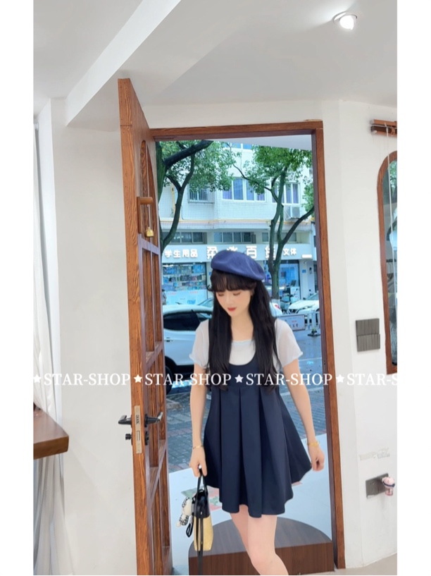 ｛蓝百褶｝自留啦 后背系带 百褶背带裙 