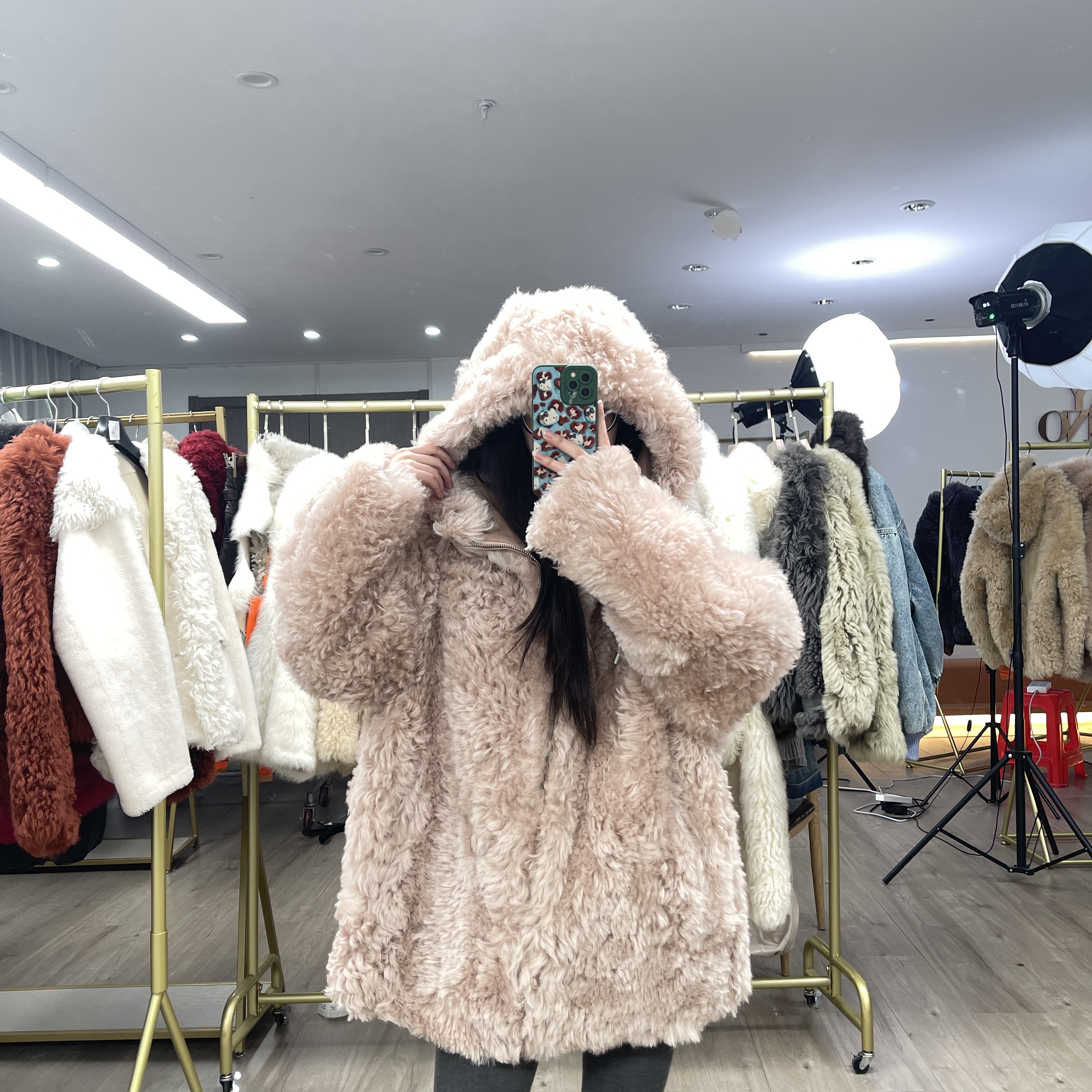 【宁小姐】托斯卡纳连帽双面穿皮毛一体抽绳女款皮草气质外套77173