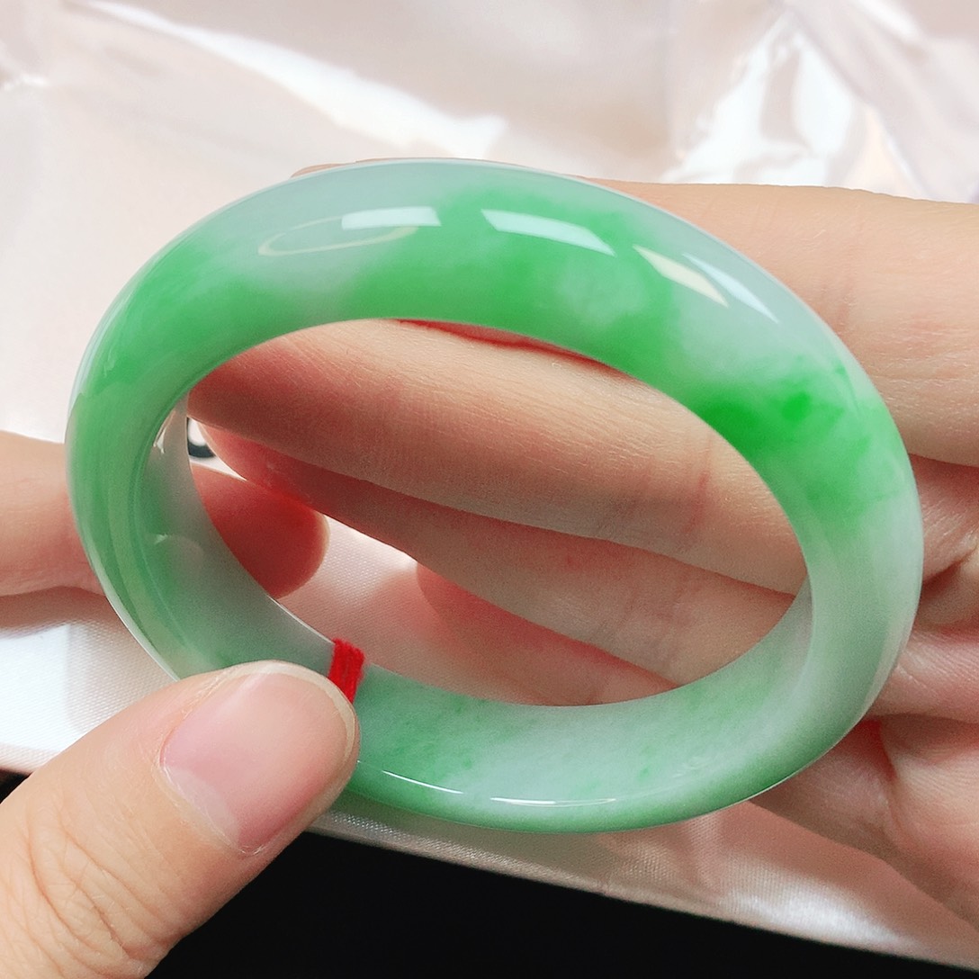 未镶嵌手镯翡翠抖音076