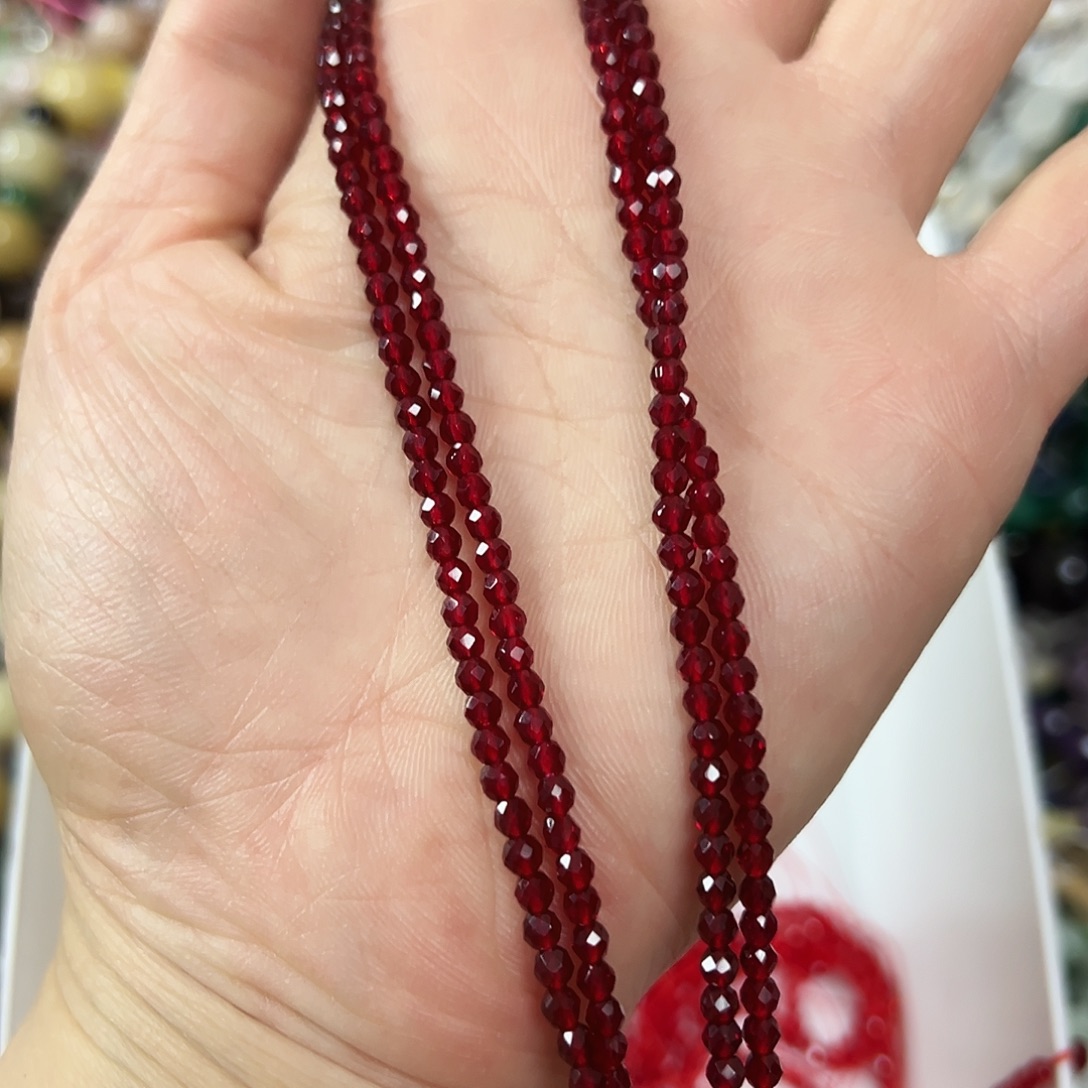 玛瑙/玉髓未镶嵌珠宝半成品，卡3石榴石2条