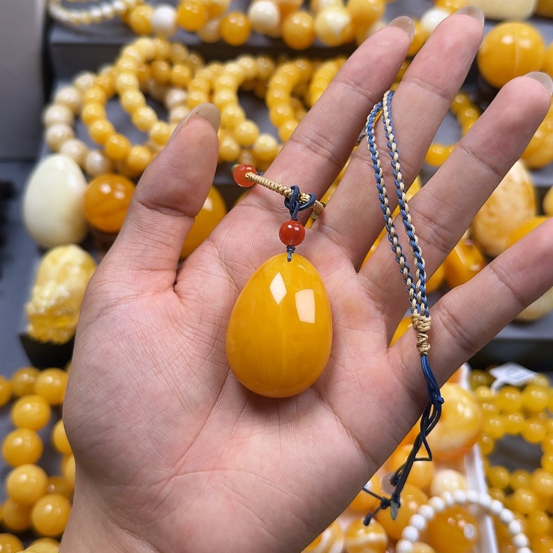 蜜蜡珠宝奇石未镶嵌水滴