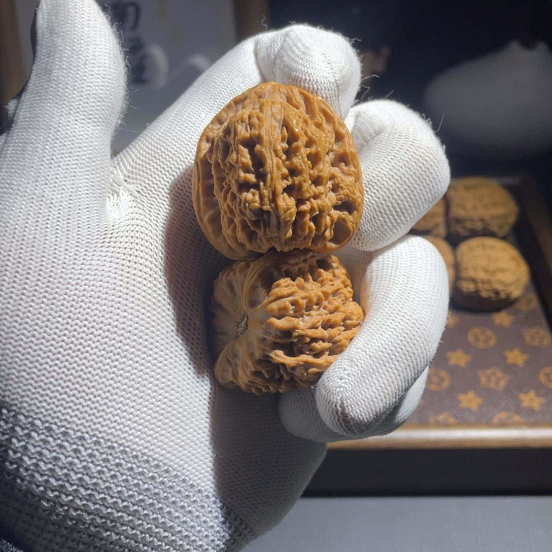 文玩核桃吊坠唯****浅核桃