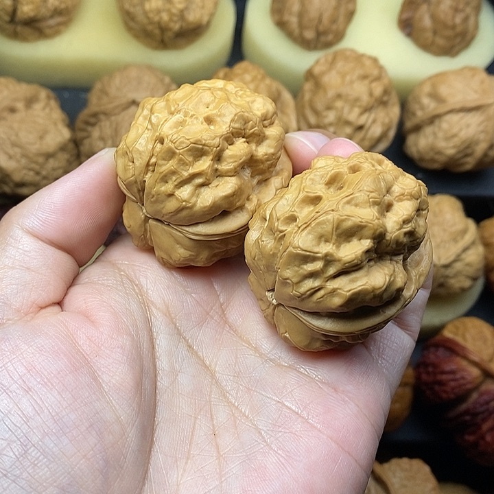 吊坠桃核?疙瘩包42尺