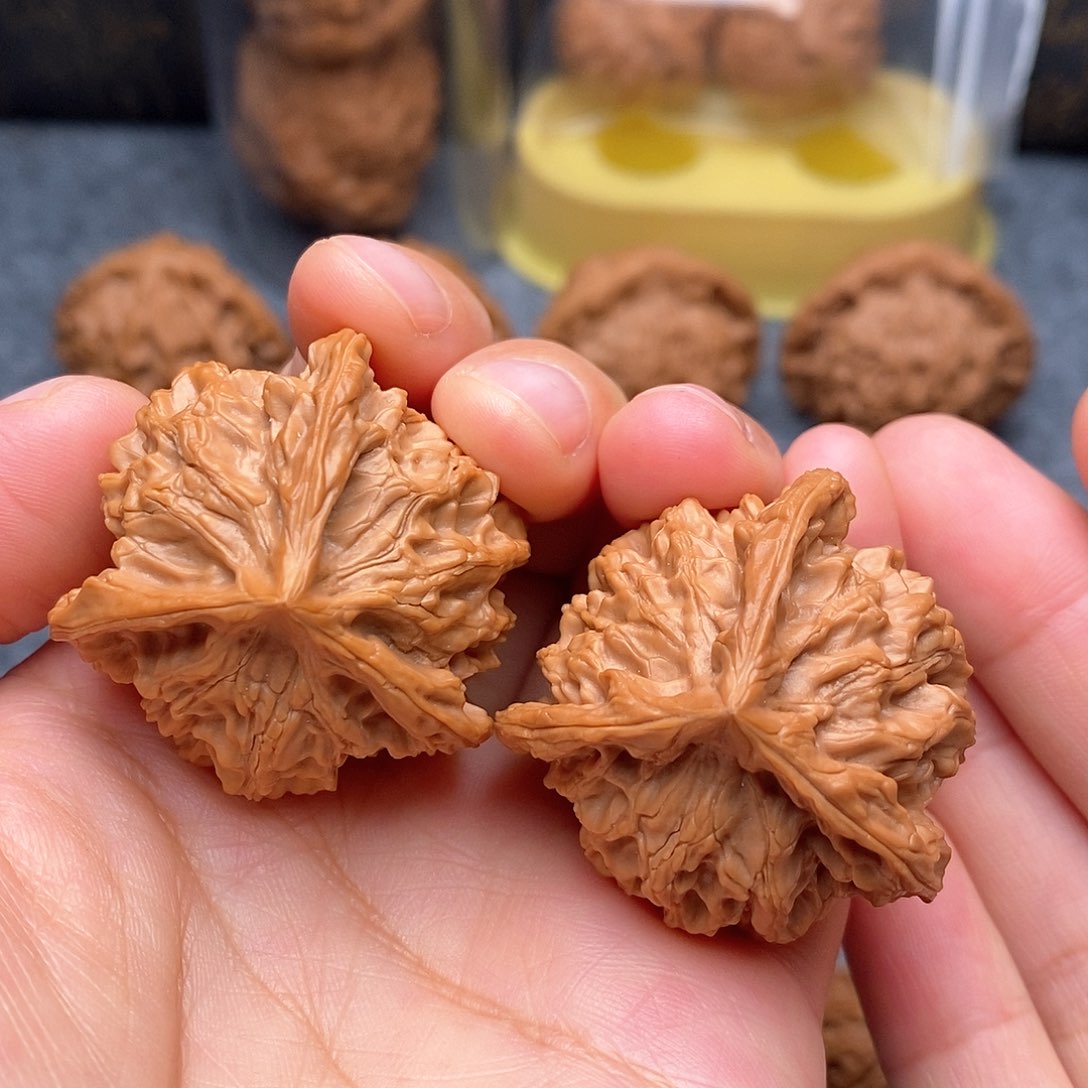 文玩核桃把件三棱38全品