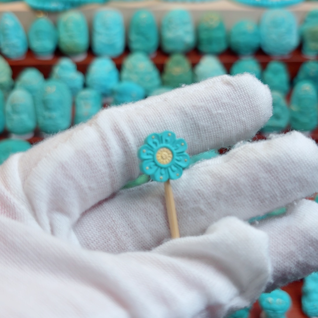 未镶嵌绿松石珠宝奇石