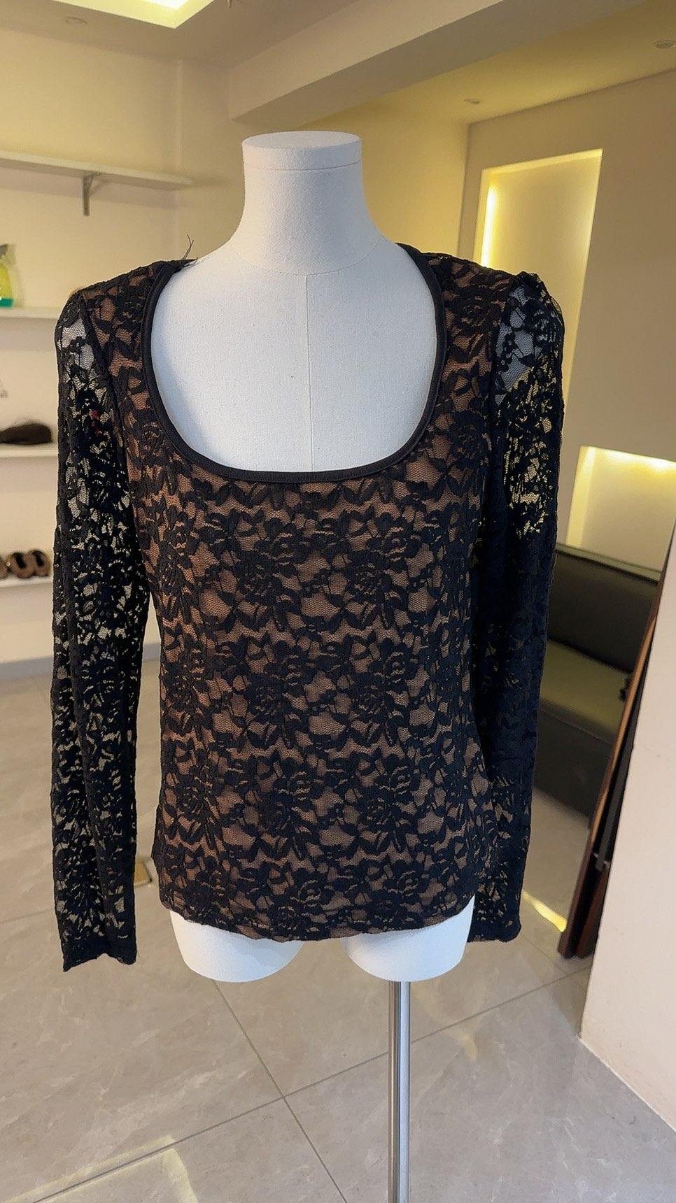 913蕾丝拼接性感洋气显瘦上衣新款打底衫