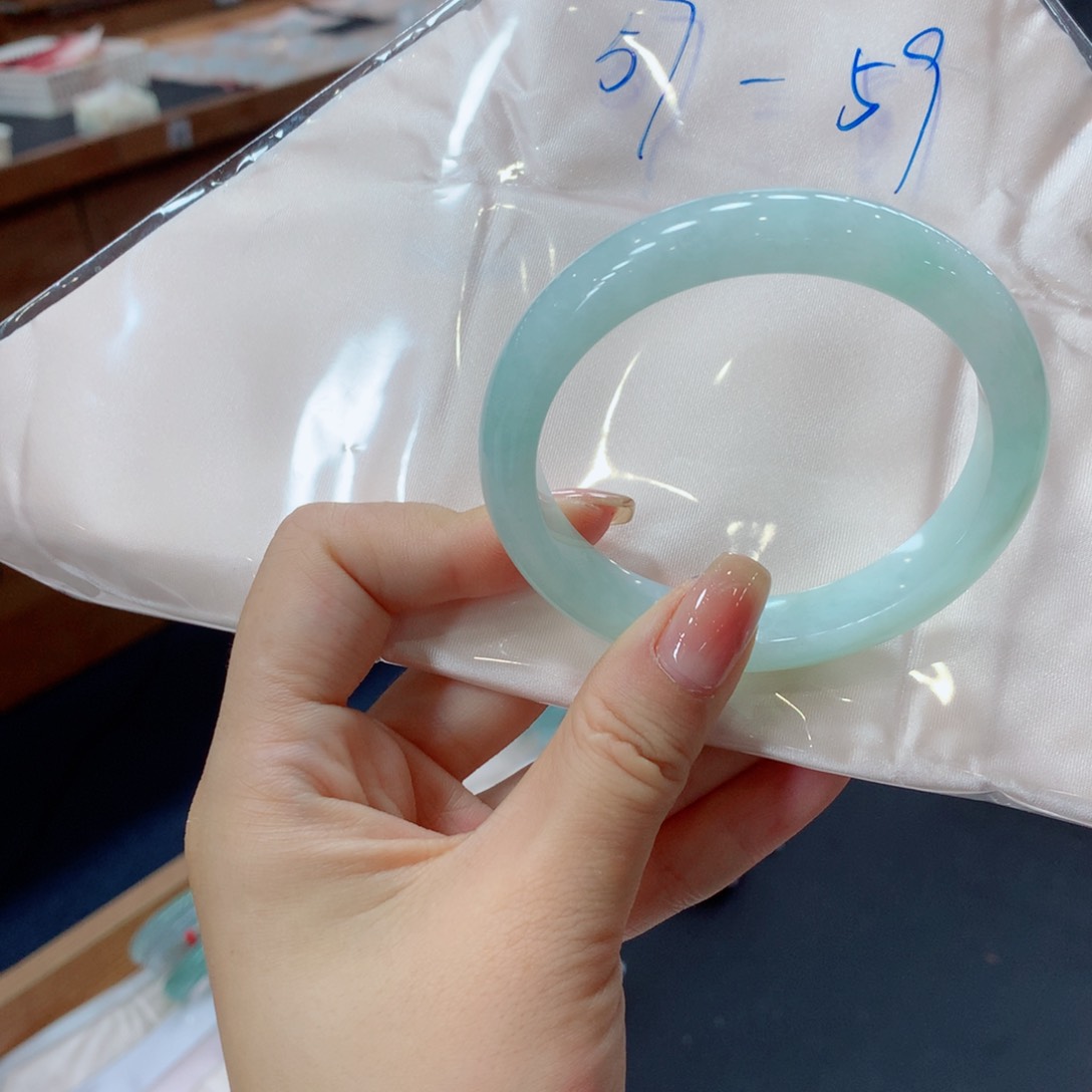 未镶嵌手镯翡翠遇****你买断