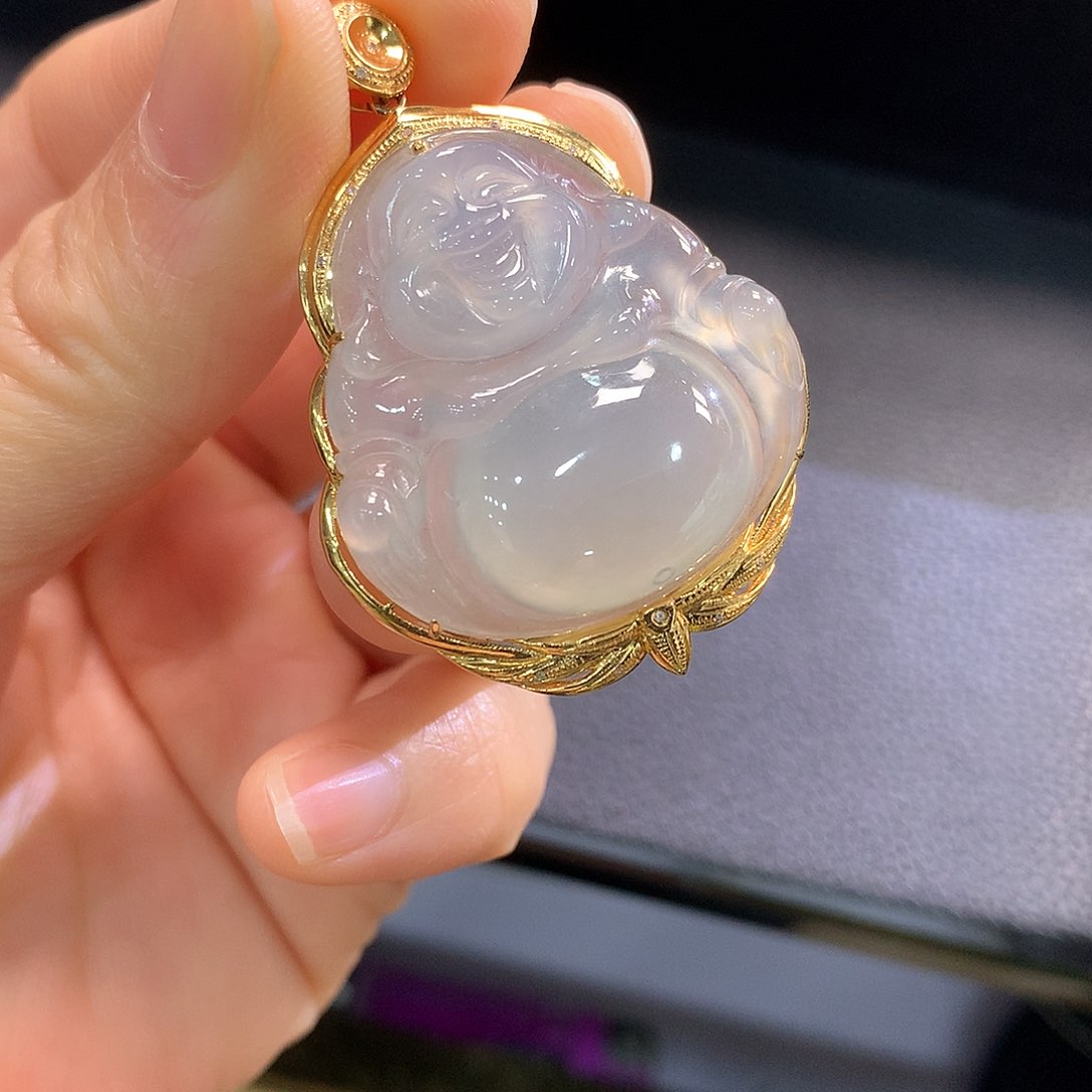 翡翠颈饰18K金镶嵌冰佛