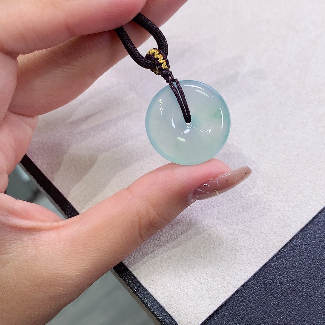 翡翠未镶嵌吊坠(不含链)23.3-5.2