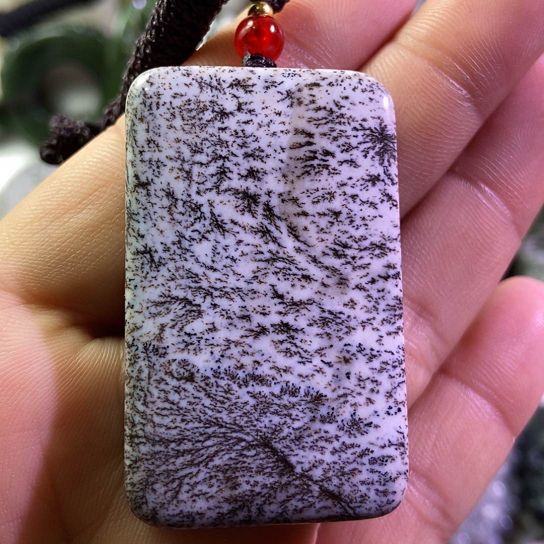 和田玉（糖玉）颈饰未镶嵌